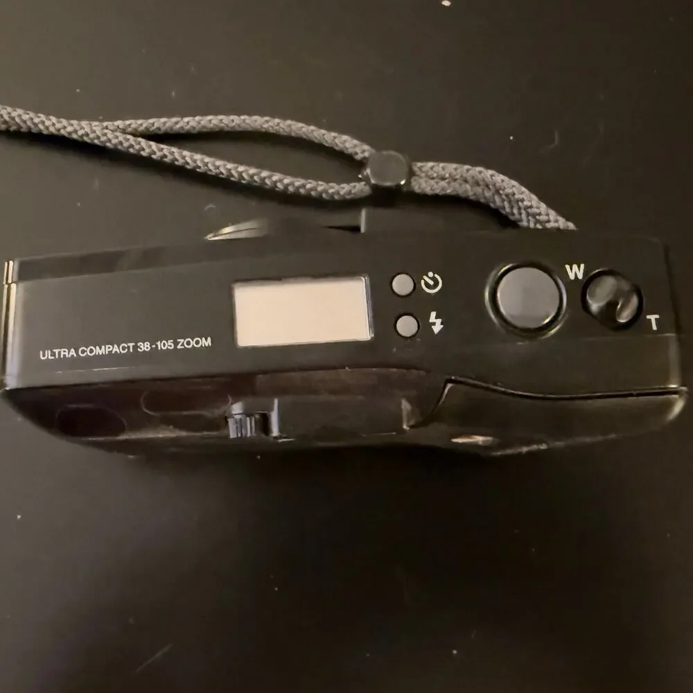 Olympus Accura Zoom 105 35mm Point & Shoot Film Camera - Tested / Vintage